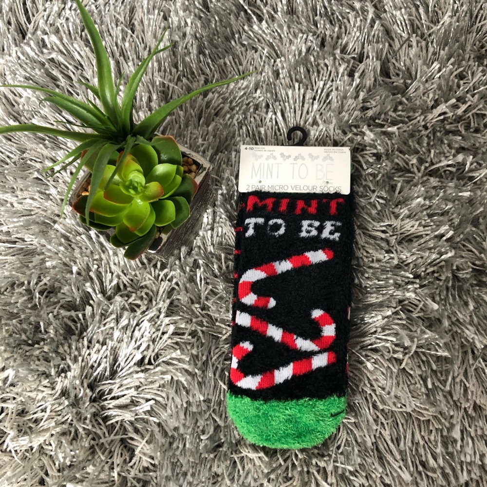 CHRISTMAS MINT TO BE 2-PACK MICRO VELOUR SLIPPER